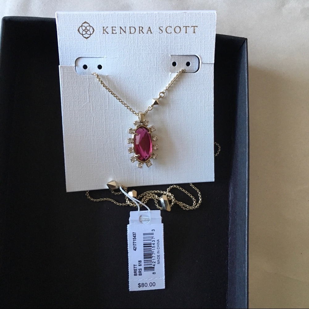 🆕Kendra Scott Brett Necklace in Berry Glass